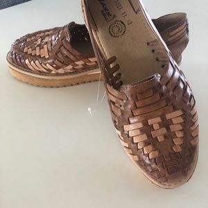 Women’s size 8.5 brand new leather shoes